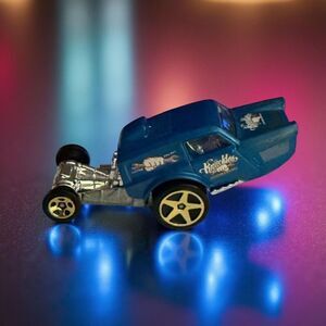 2013 Hot Wheels Electric Blue POPPA WHEELIE HW-OFF-ROAD Die Cast Hot Rod Car